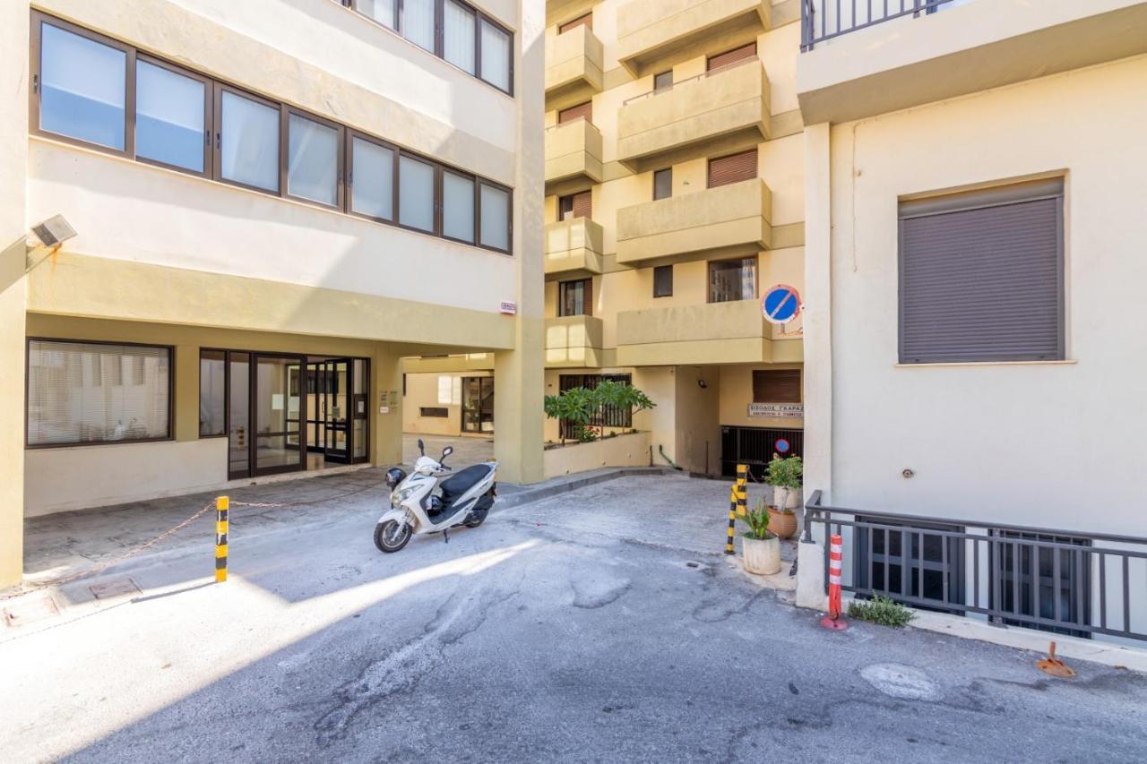 City Center With Free Parking And Port Side View Apartment Heraklion  ภายนอก รูปภาพ